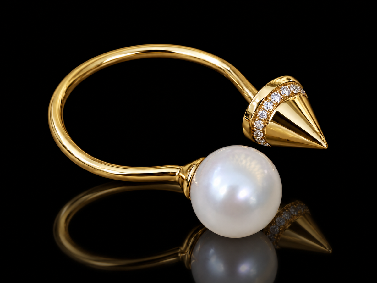 Title: 14K Yellow Gold Freshwater Pearl and Diamond Spike Ring