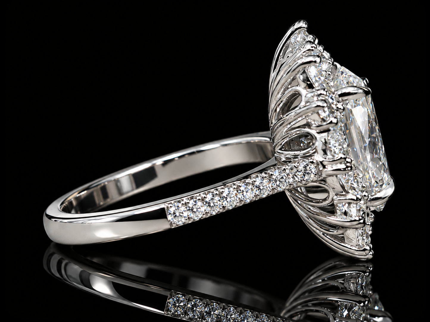 4.50 CTW Oval & Marquise Diamond Floral Halo Cocktail Ring – E VVS2 IGI