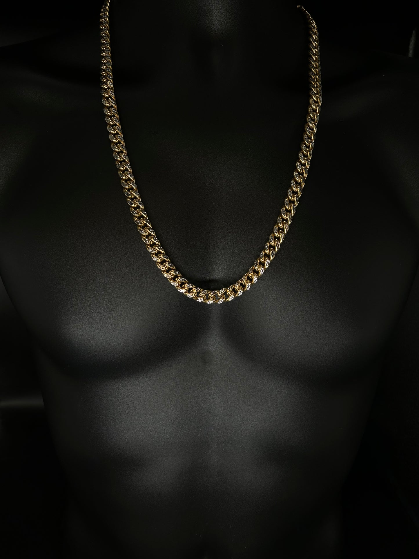 10K YELLOW GOLD DIAMOND CUT CUBAN LINK CHAIN