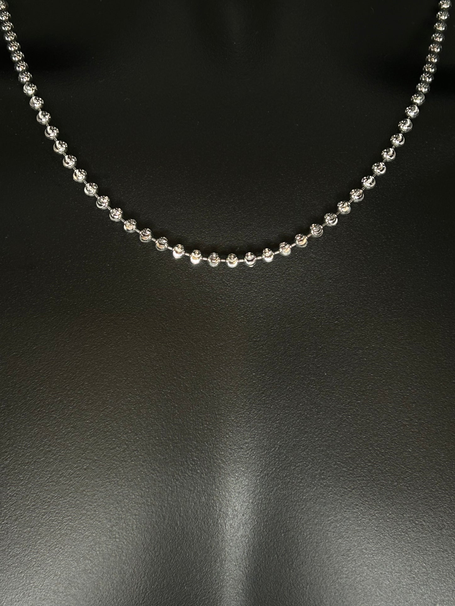 10K WHITE GOLD MOON CUT CHAIN 4mm