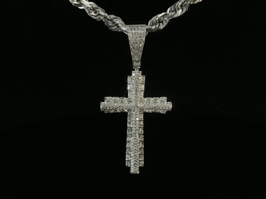 10K WHITE GOLD DIAMOND CROSS PENDANT