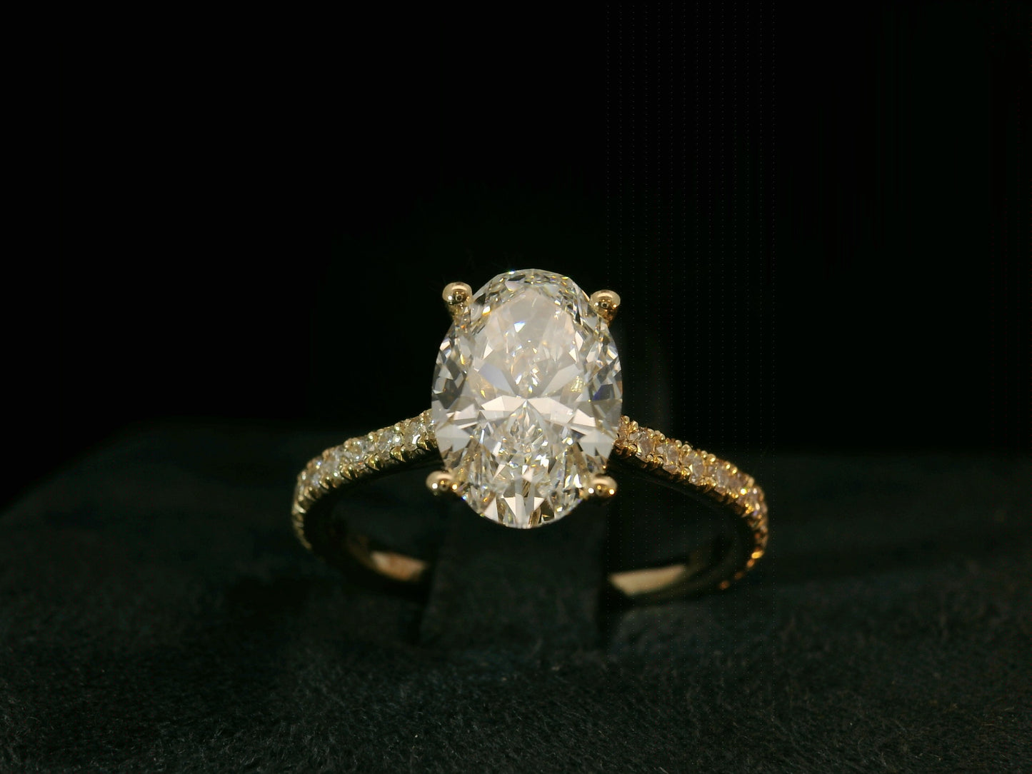 18K YELLOW GOLD LAB DIAMOND OVAL CUT ENGAGEMENT RING 2.54CT