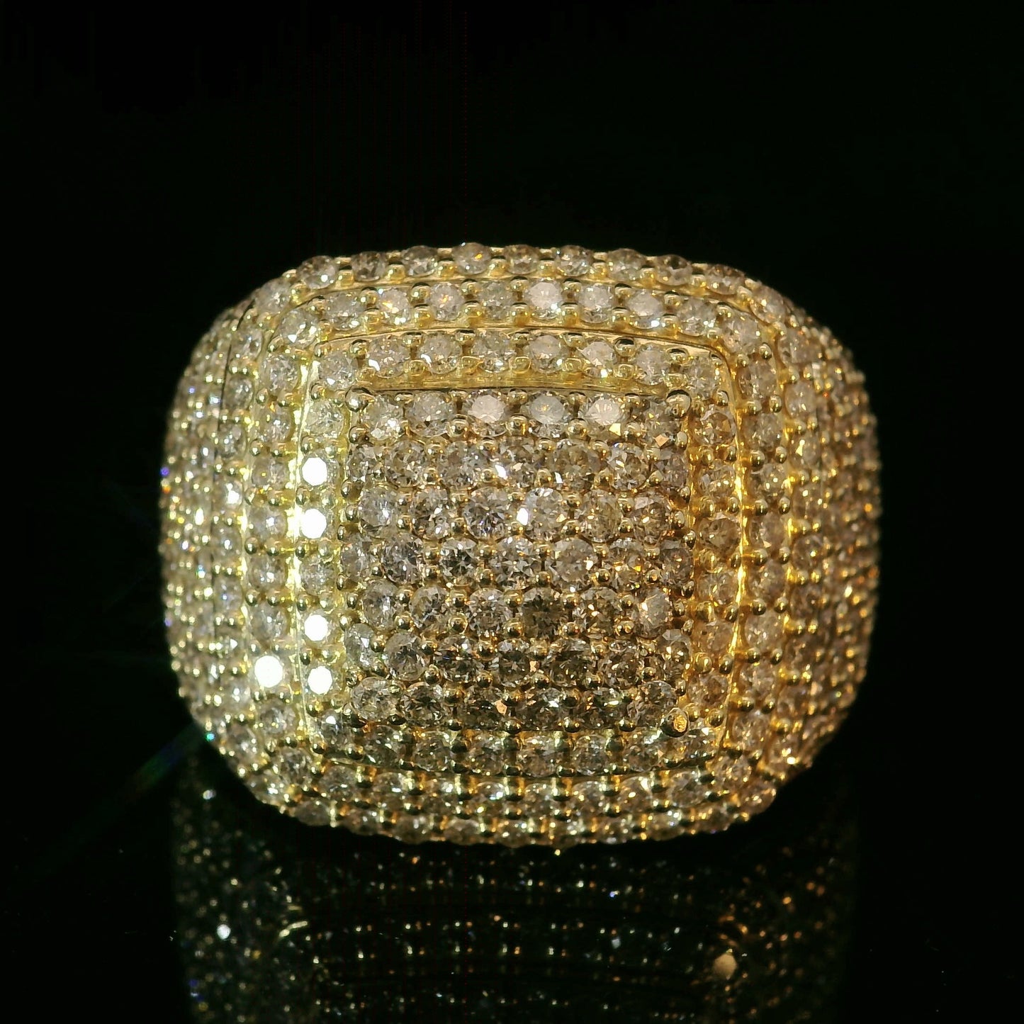 10K YELLOW GOLD RING 3.55CT OF DIAMONDS