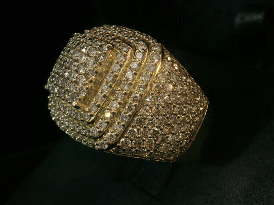 10K YELLOW GOLD RING 3.55CT OF DIAMONDS