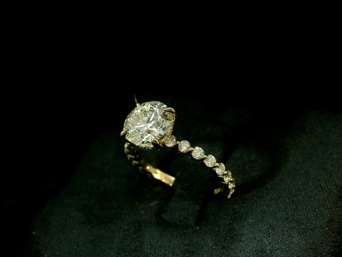 18K YELLOW GOLD LAB ROUND CUT ENGAGEMENT RING 2.00CT CENTER