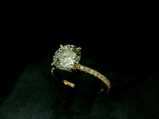 18K YELLOW GOLD LAB ROUND CUT ENGAGEMENT RING 2.52CT