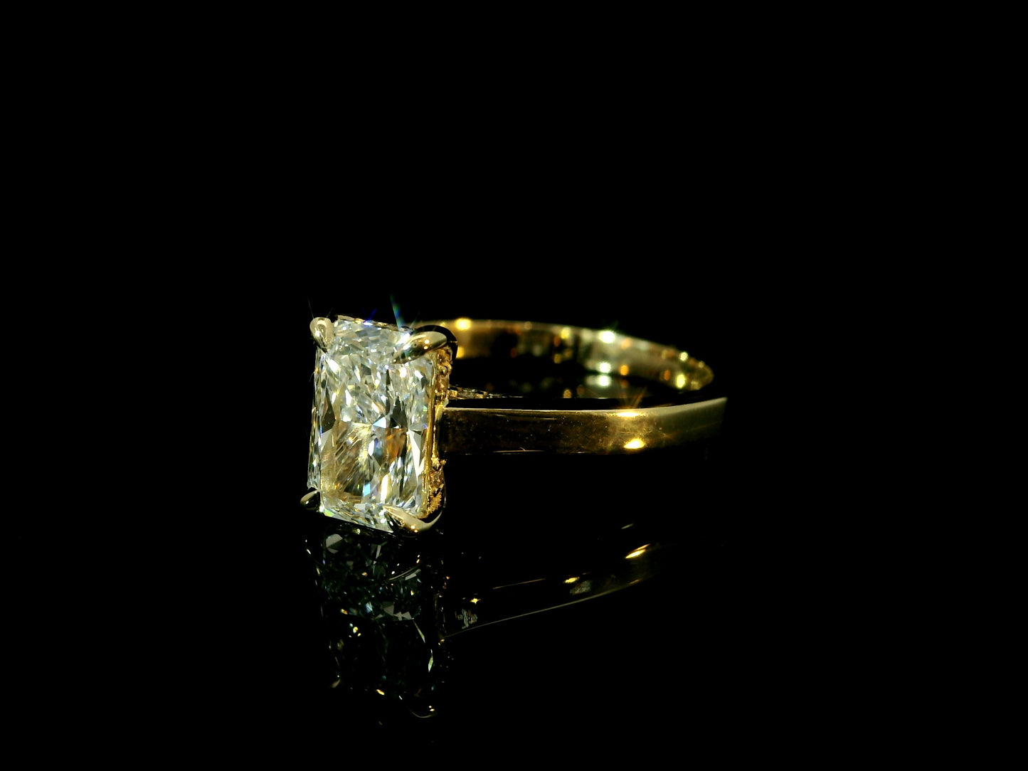 18K YELLOW GOLD LAB DIAMOND RADIANT CUT ENGAGEMENT RING 1.50CT
