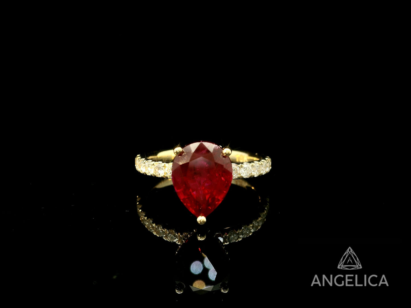 18K YELLOW GOLD LAB RED RUBY PEAR SHAPE & DIAMONDS RING