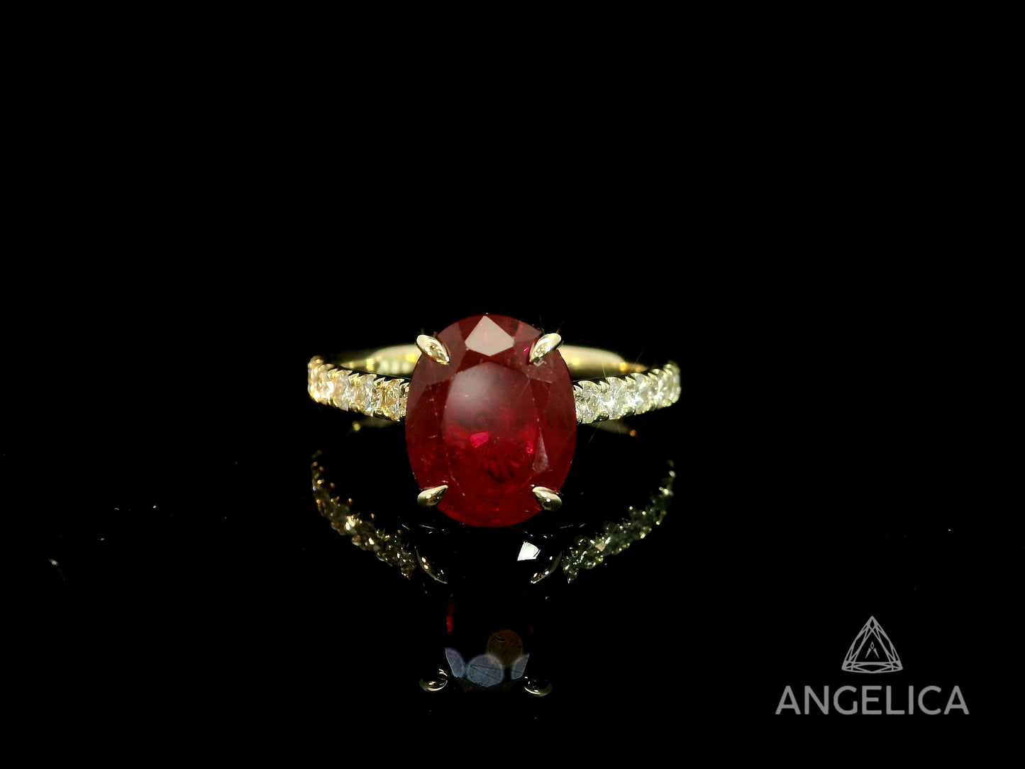 18K YELLOW GOLD LAB RED RUBY OVAL SHAPE & DIAMONDS RING