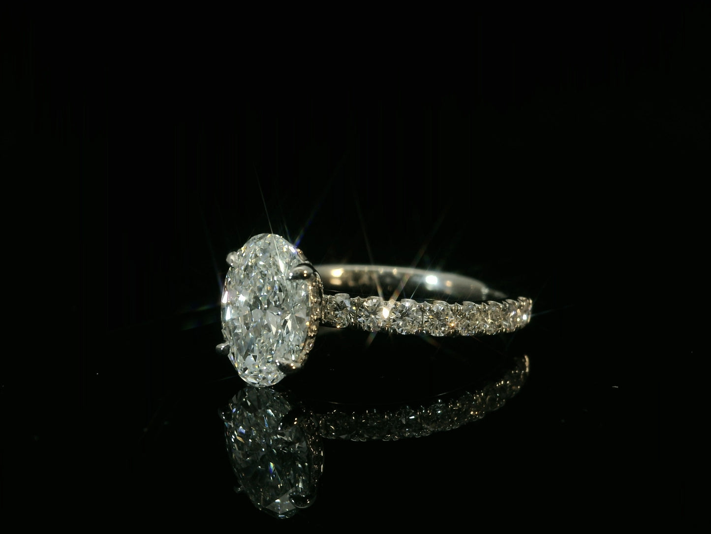 PLATINUM LAB DIAMOND OVAL CUT ENGAGEMENT RING 2.23CT