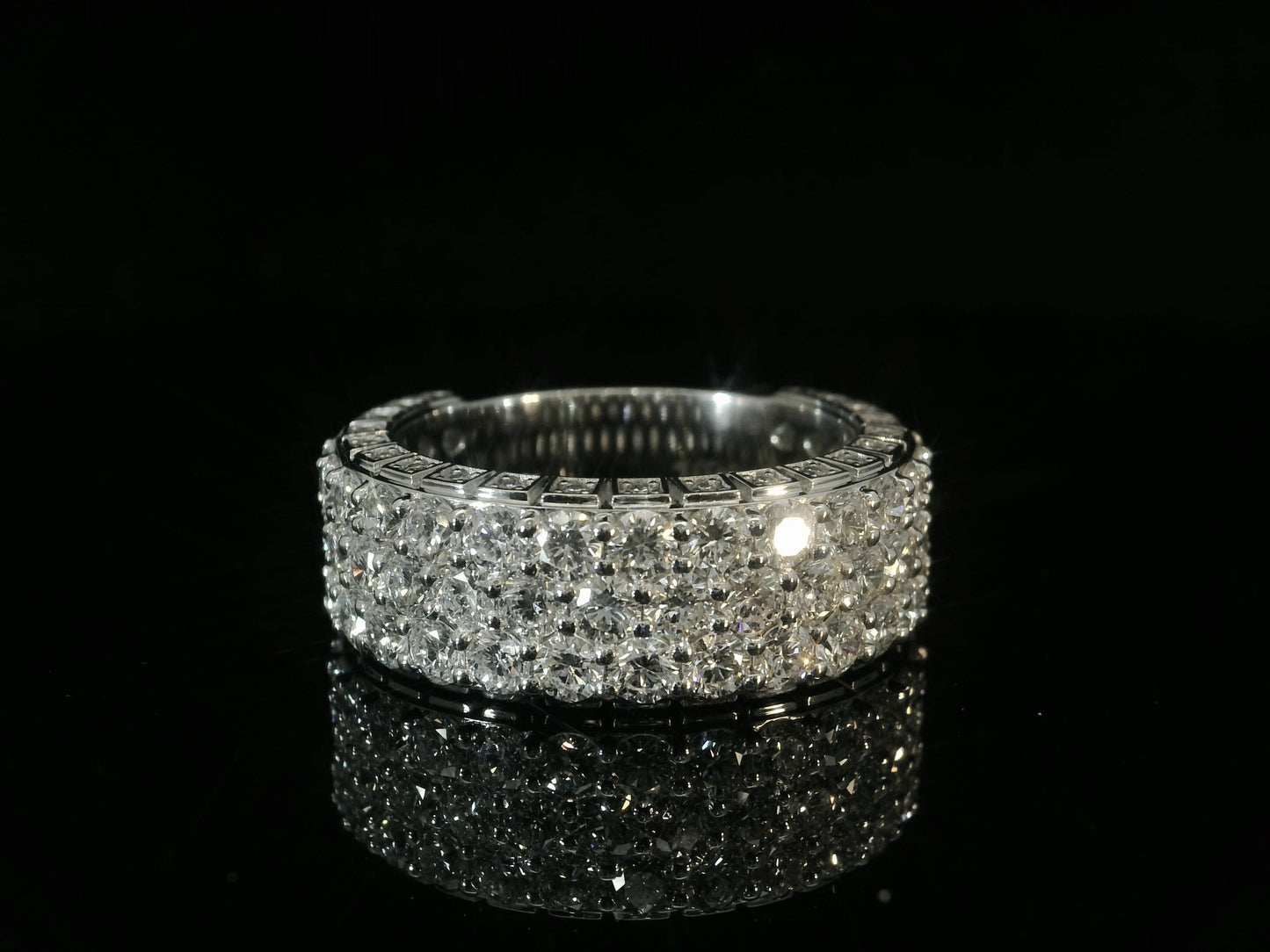 10K WHITE GOLD BAND 5.50CT OF LAB GROWN DIAMONDS IN VVS F+