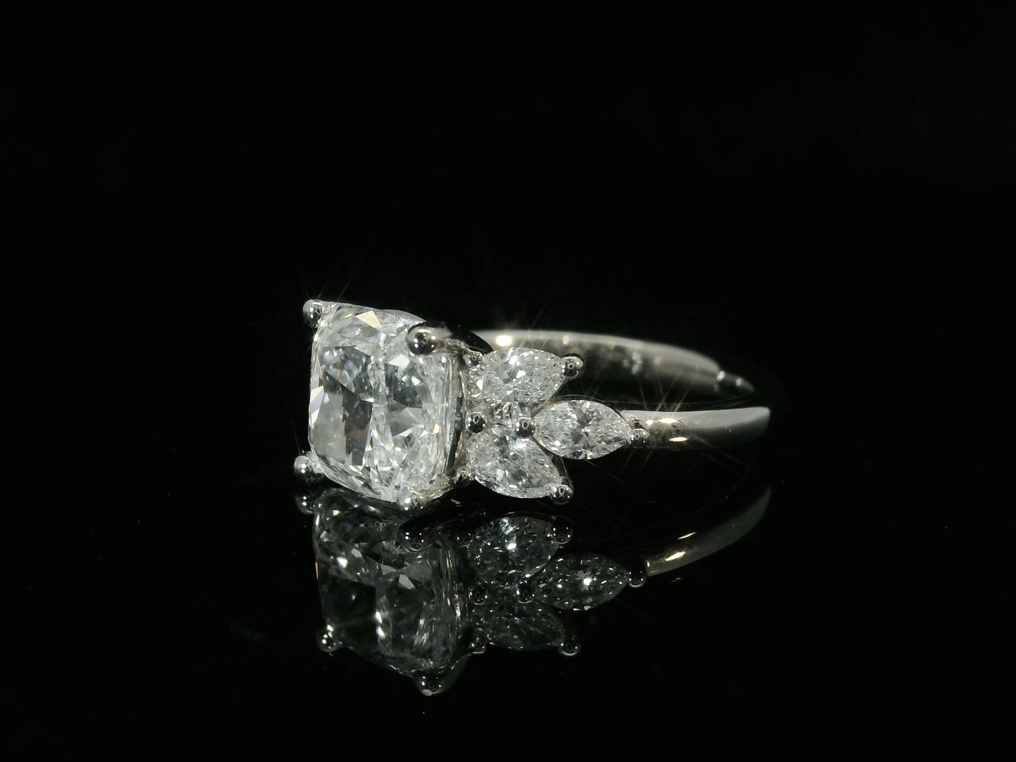 PLATINUM LAB DIAMOND CUSHION CUT ENGAGEMENT RING 3.87CT