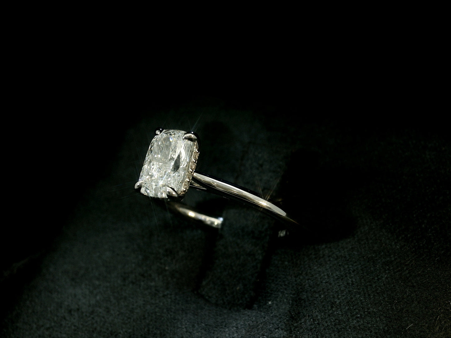 14K WHITE GOLD LAB DIAMOND ELONGATED CUSHION ENGAGEMENT RING 1.00CT