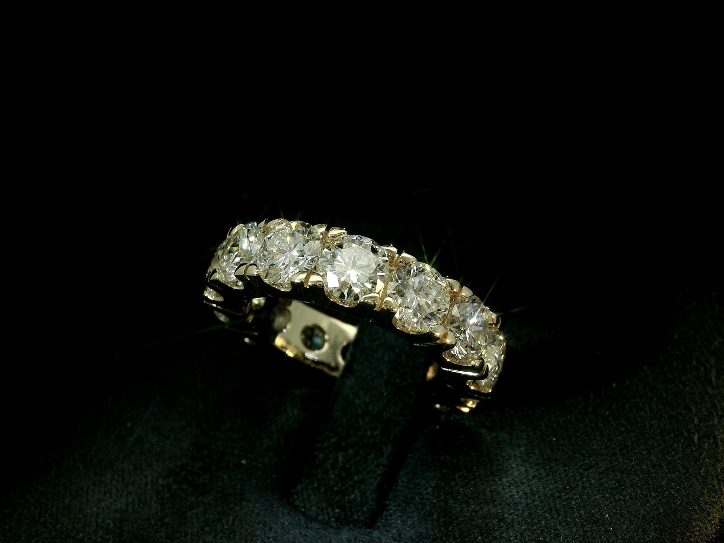 14K YELLOW GOLD BAND 7.10CT LAB DIAMONDS IN VVS-VS F+
