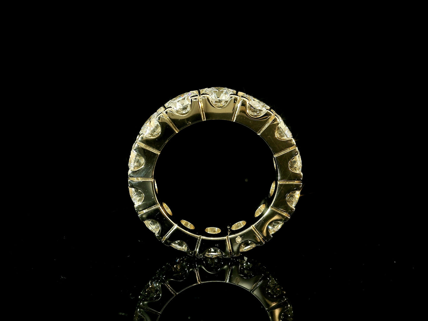 14K YELLOW GOLD BAND 7.10CT LAB DIAMONDS IN VVS-VS F+