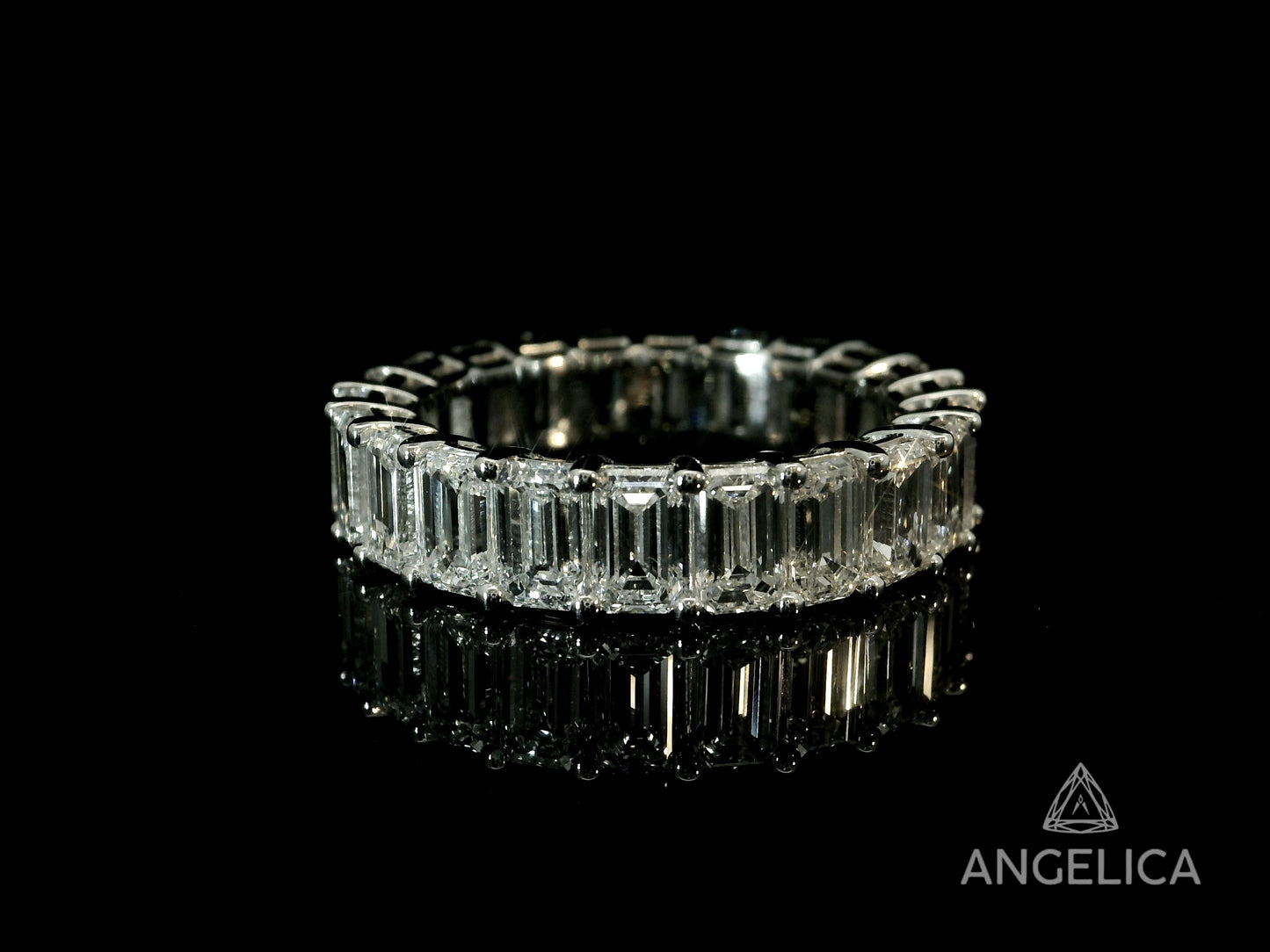 14K GOLD BAND 7CT EMERALD CUT LAB DIAMONDS IN VVS-VS F+