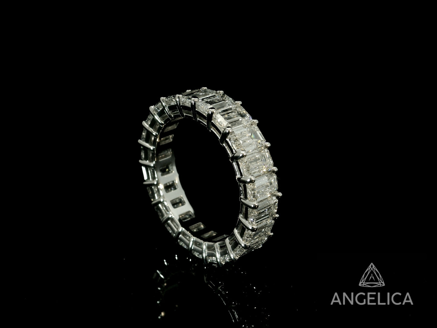 14K GOLD BAND 7CT EMERALD CUT LAB DIAMONDS IN VVS-VS F+