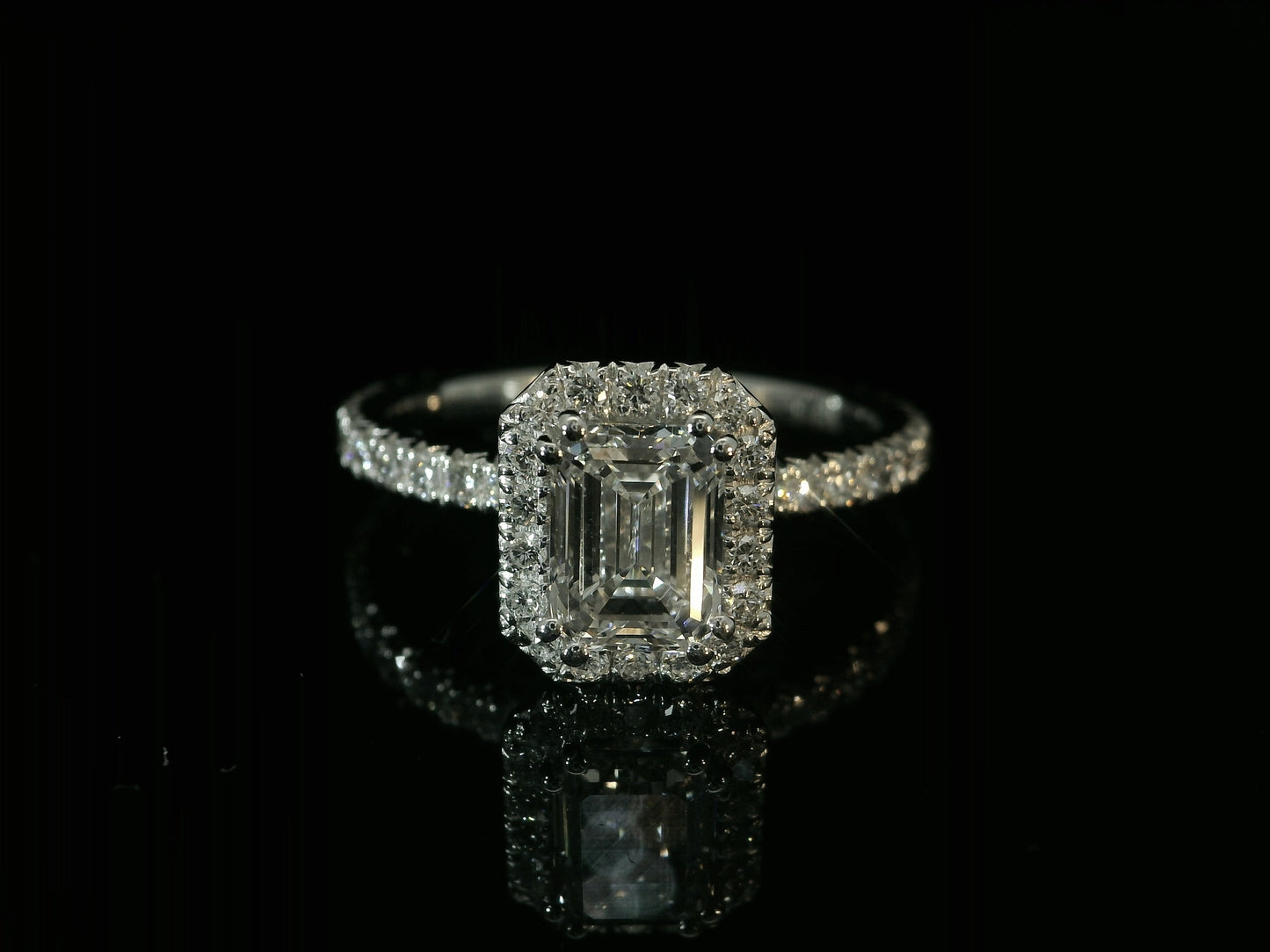 14K WHITE GOLD LAB DIAMOND EMERALD CUT HALO ENGAGEMENT RING 1.45CT