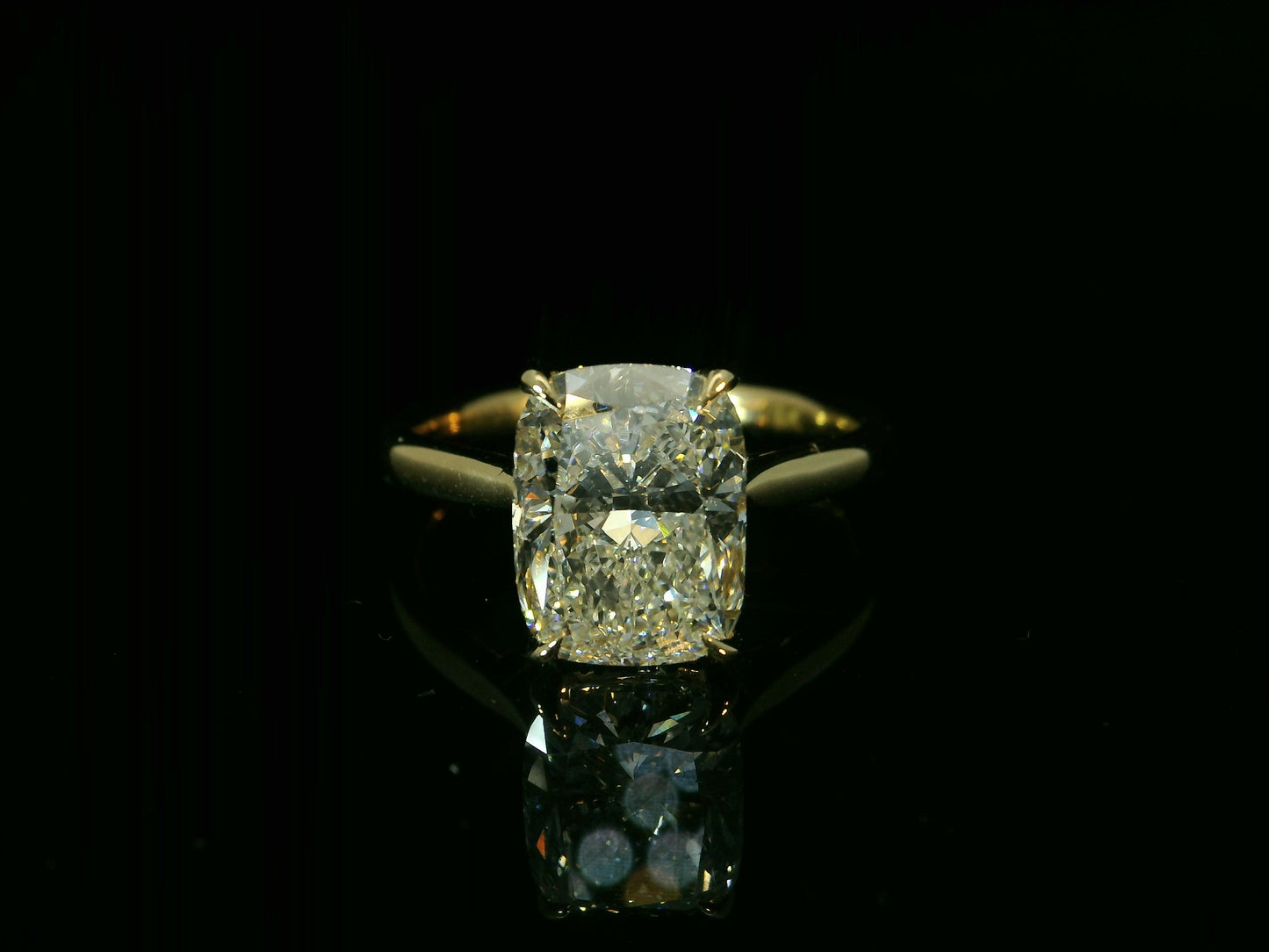 18K YELLOW GOLD LAB DIAMOND RADIANT CUT ENGAGEMENT RING 3.18CT