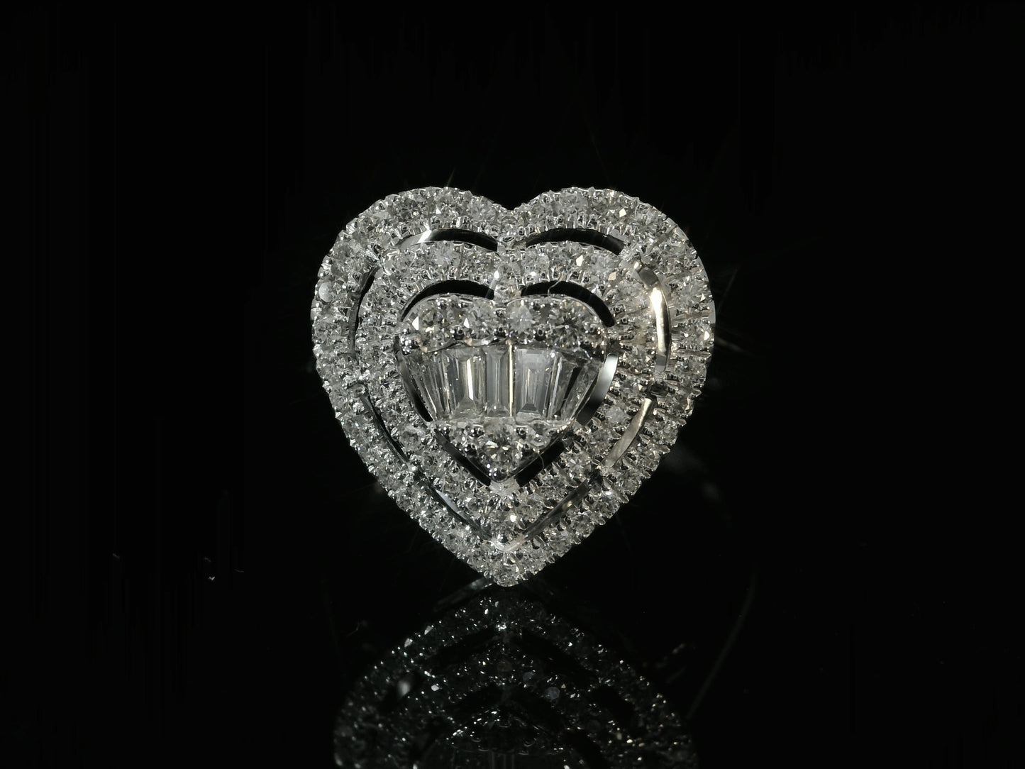 14K WHITE GOLD HEART SHAPED DIAMOND RING