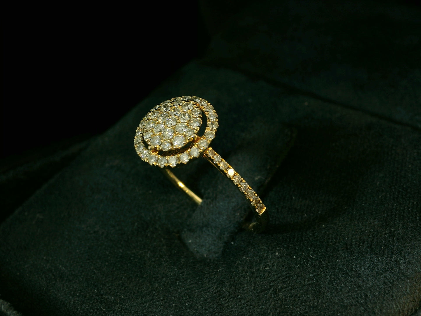 18K YELLOW GOLD DIAMOND RING