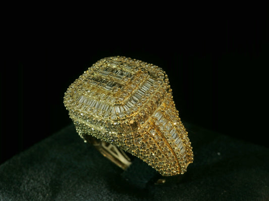 ANILLO ORO AMARILLO 10K 5,25CT DE DIAMANTES REDONDOS Y BAGUETTE 