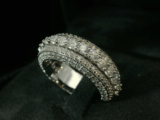 10K WHITE GOLD BAND 3.40CT OF DIAMONDS IN VVS F+