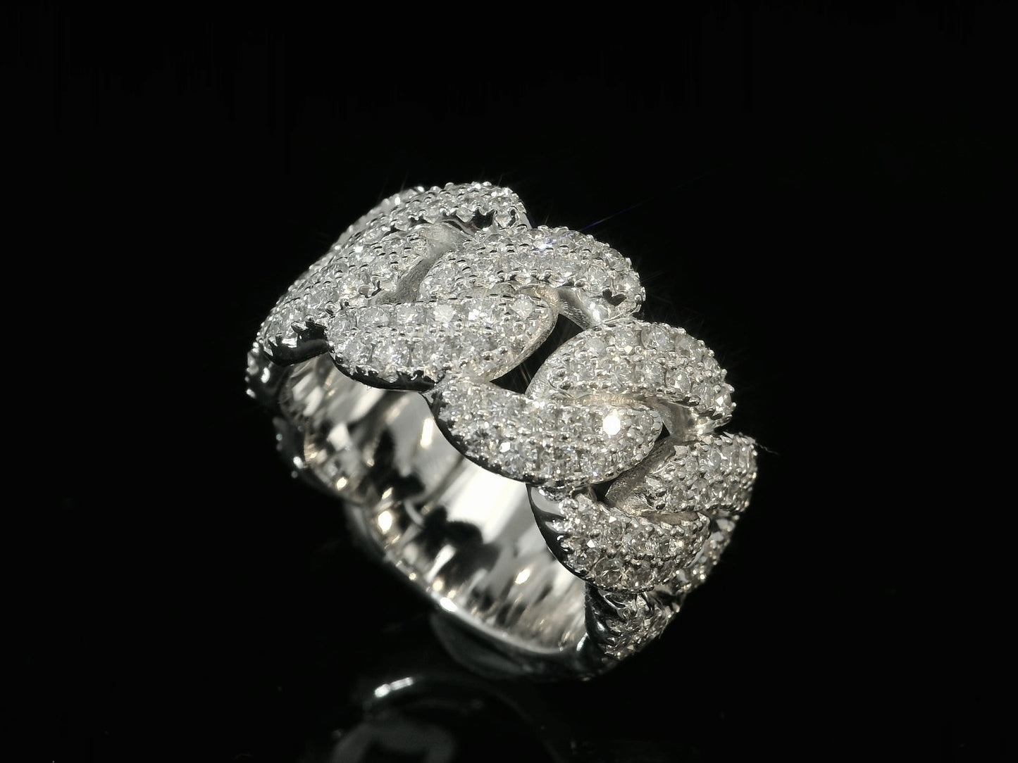 ANILLO DE ESLABONES CUBANOS EN ORO BLANCO DE 10 K Y 2,36 CT DE DIAMANTES EN VVS F+