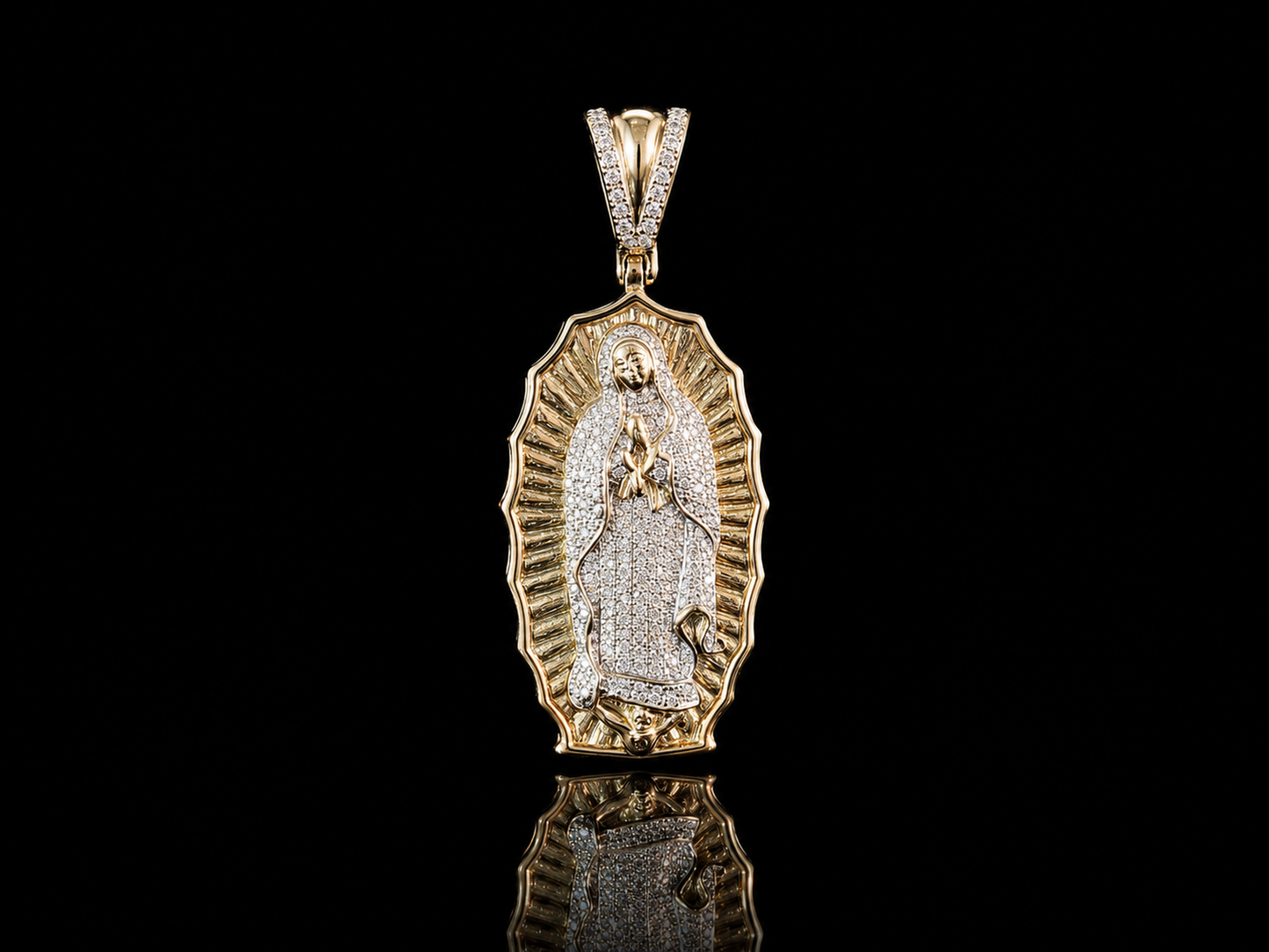 10K YELLOW GOLD DIAMOND PENDANT