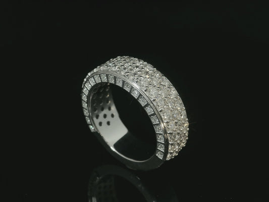 10K WHITE GOLD BAND 3.50CT OF LAB GROWN DIAMONDS IN VVS F+